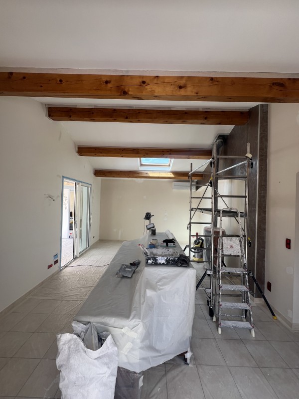 Peintre en bâtiment à Aix en Provence pour la rénovation d'un grand salon