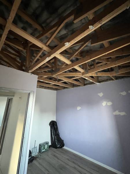 Isolation des combles avec pose de placo ba13 dans une maison à Marseille