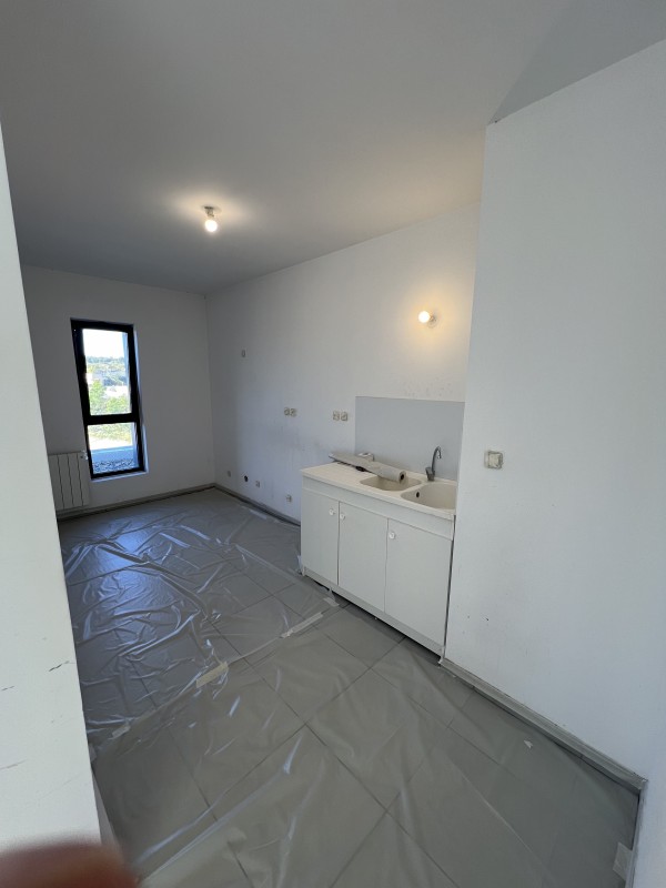 Rénovation peinture intérieure d’un appartement à Aix-en-Provence dans les Bouche du Rhône